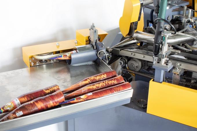 PRY-220/300 Máquina de fabricação de sorvete de alta velocidade tipo cone de papel 10