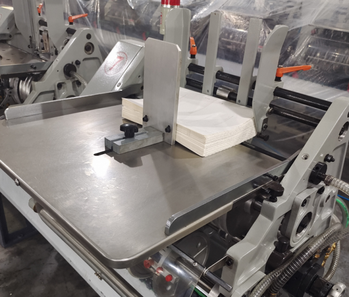 PRY-8D Máquina de colagem e aparelhamento de selos 3