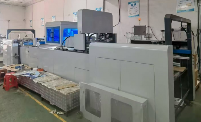 Máquina de Aplicação de Janela em Caixas de Presente Totalmente Automática TCPP-1200 1